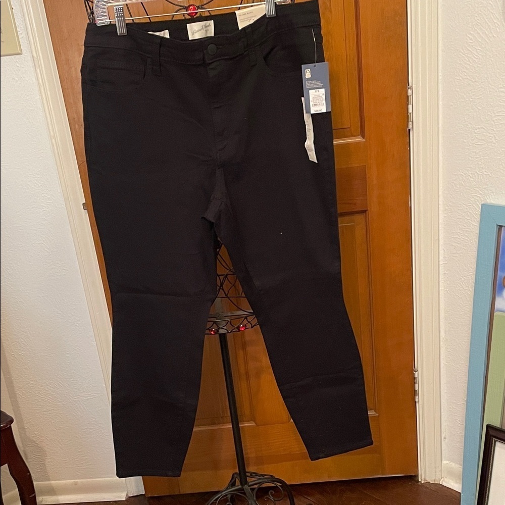 🚇🚇🚇BOGOHO 🚇🚇🚇Universal Thread Jet Black Trousers-17